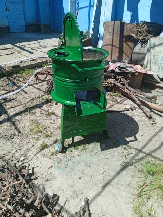 Драбилка Уневирсал сотилади