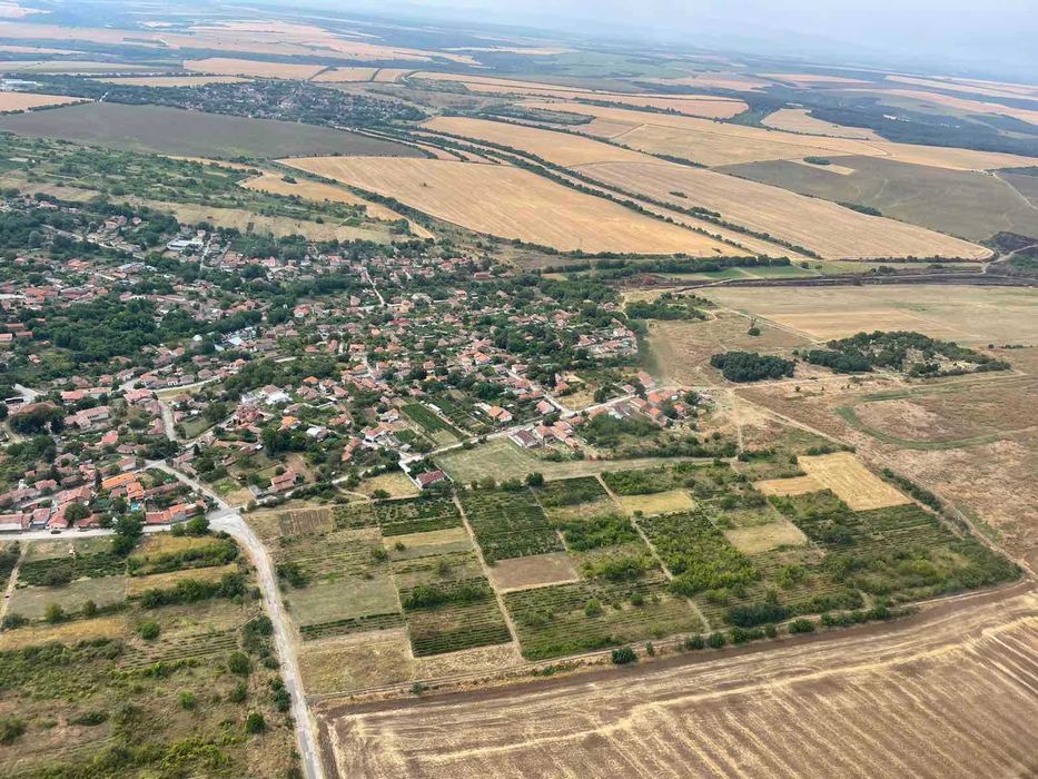 Продавам парцел в с. Брестовец, община Плевен