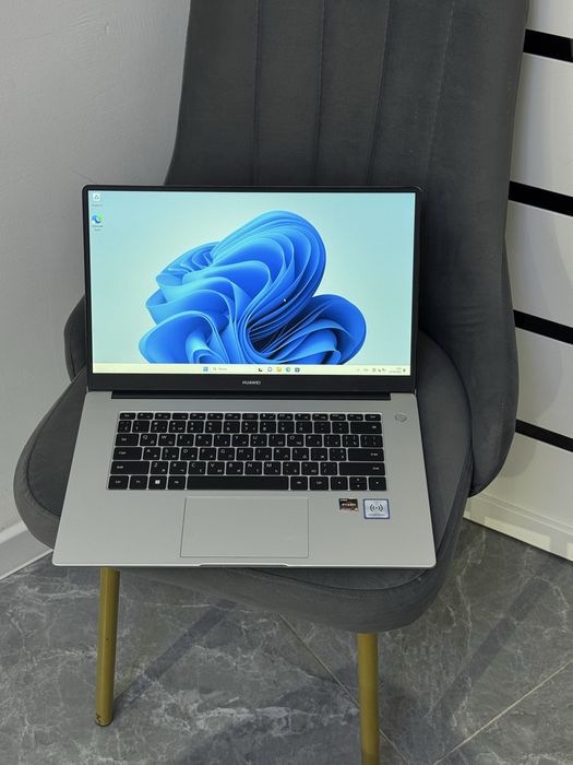 Ноутбук Huawei core i5/16ram/512ssd