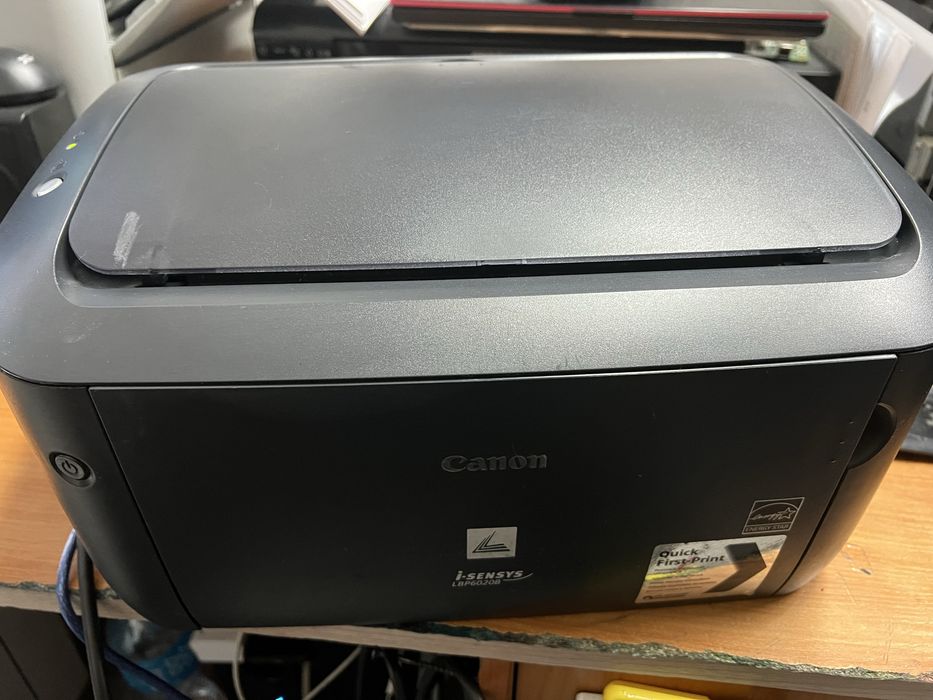 Продается черно белый принтер canon 6000 b