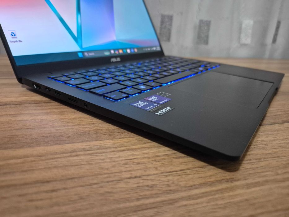 ASUS Vivobook S14 Ultra 5/DDR5 16/M.2 512GB/ 14 OLED