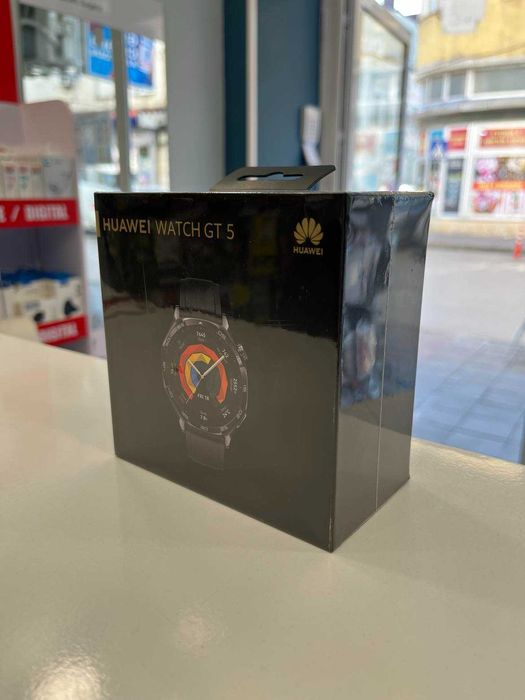 Чисто нов смарт часовник Huawei Watch GT 5 Black 46 MM + гаранция