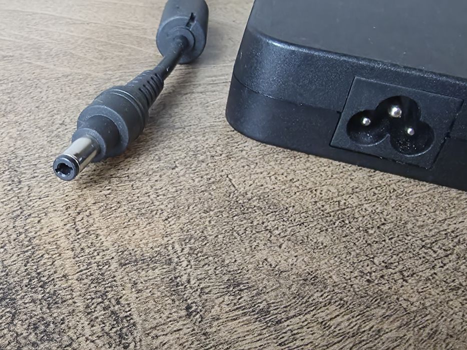 Alimentator ASUS  19V 6,32A 120W mufa 5,5x2,5mm