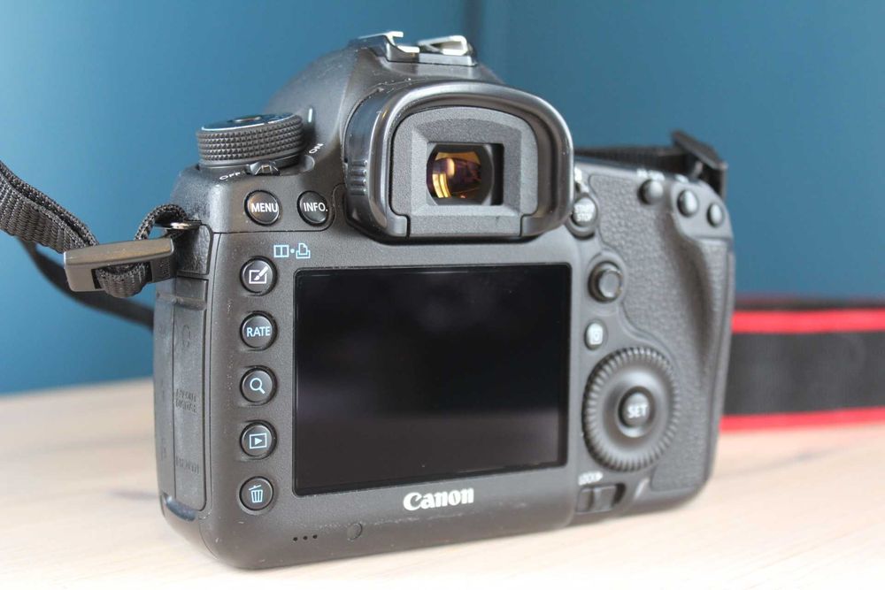 Фотоапарат Canon 5D mk3 / Canon 5D Mark iii на 37K кадъра