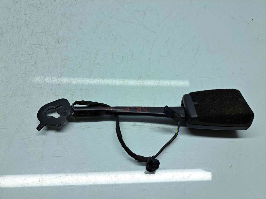 Capsa centura dreapta fata Skoda Octavia 3 Combi (5E5) [Fabr 2012-pre