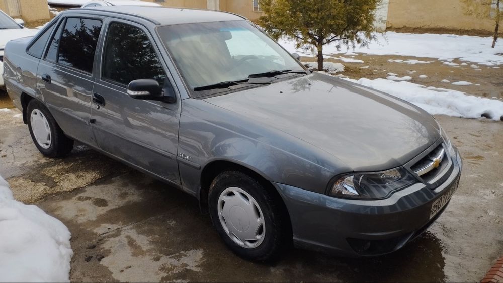 Nexia 2 1.6 srochna sotiladi