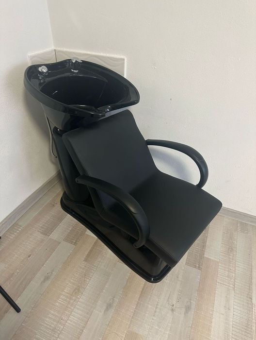 Измивна фризьорска колона