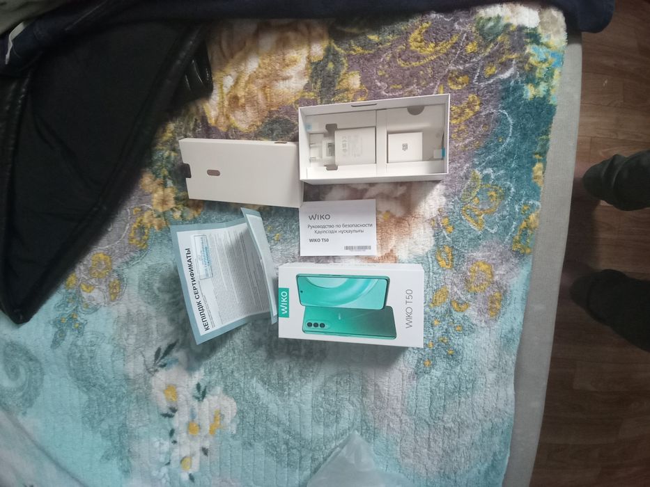 Продам телефон Viko