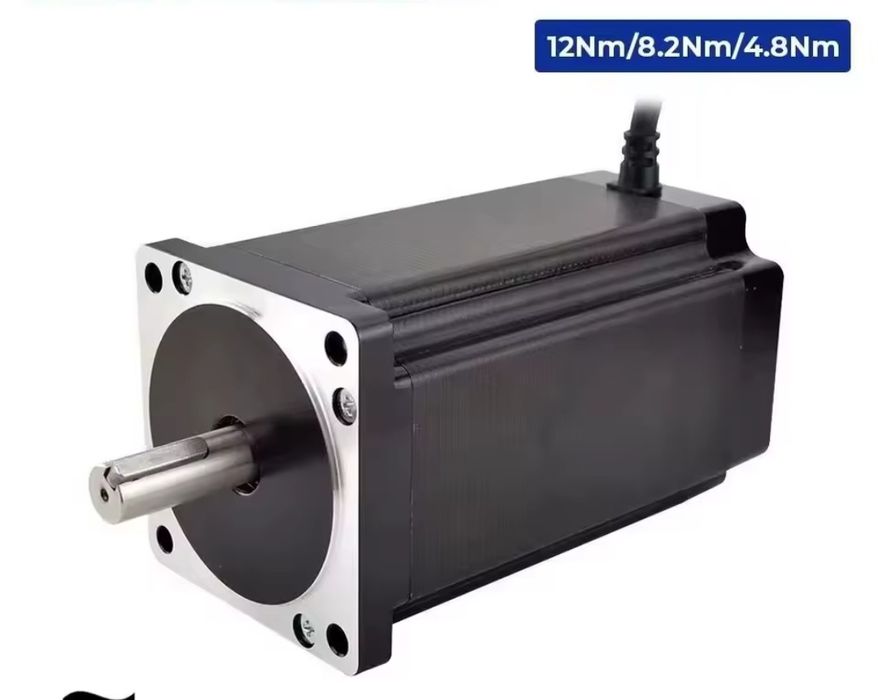 Motor pas cu pas NEMA 34, 4,5 nm - 12nm
Ax de 14mm
Nou.
Motor NEMA 34 de 12nm la 350 lei