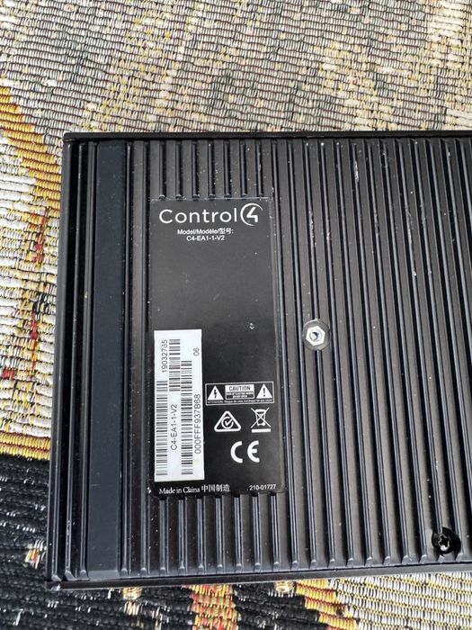 Control4 EA-1 V2 Smart Home Controller – Testat, Perfect Funcțional
