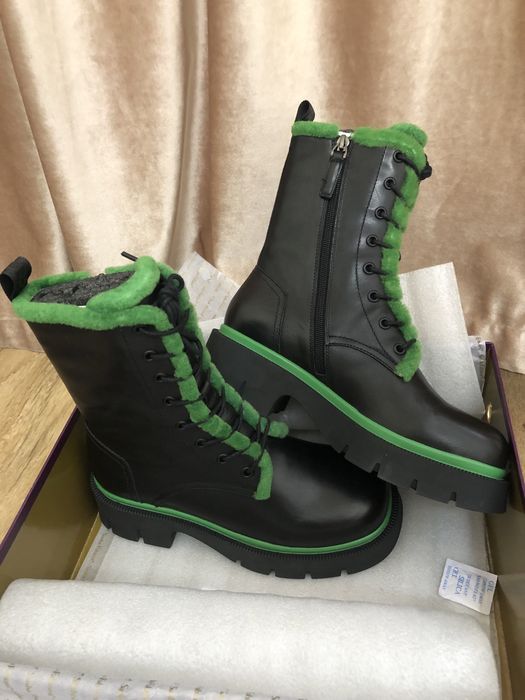 Ботиночки зимние 39 размер