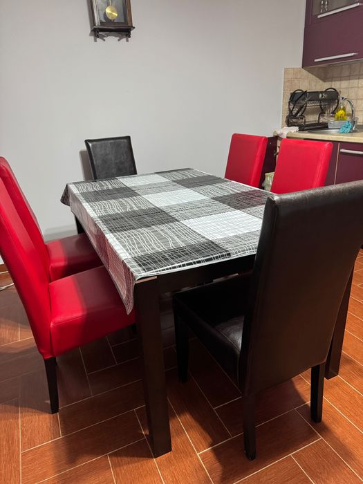 Set masă cu 6 scaune