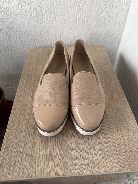 Sandale nr 37 de vanzare 35 Ron/pereche