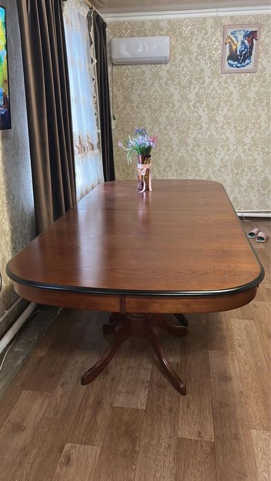 Продам стол