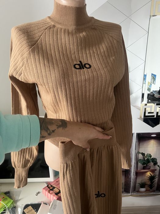 Compleu Set Alo Colanți mat vătuit Alo masuri S m L compleuri alo