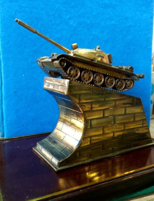 военная техника макет танка  СССР Т-55