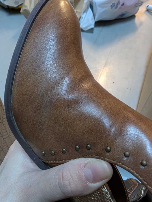 Botine maro primavara