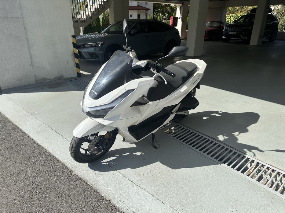 Honda pcx 125 -2025- 30.000km avariat