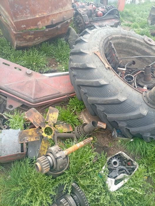 Трактор ЮМЗ Запчасти недорого