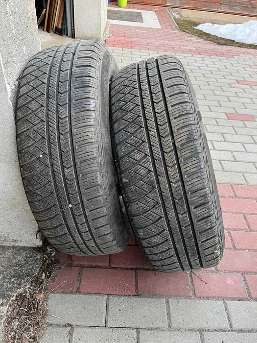 4 jante Duster cu anvelope 215/65 R16