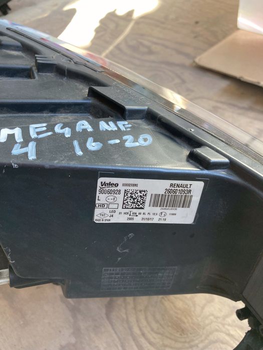 Ляв фар за Renault Megane 4. Full Led. 17-20.