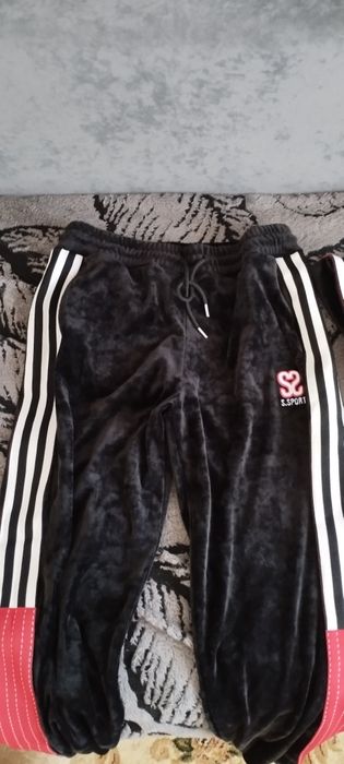 Спортивный костюм