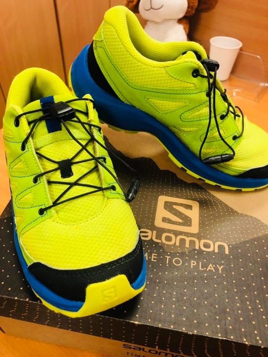 Adidasi baiat SALOMON--marimea 34-35,inter22,5 cm,nu piele GEOX