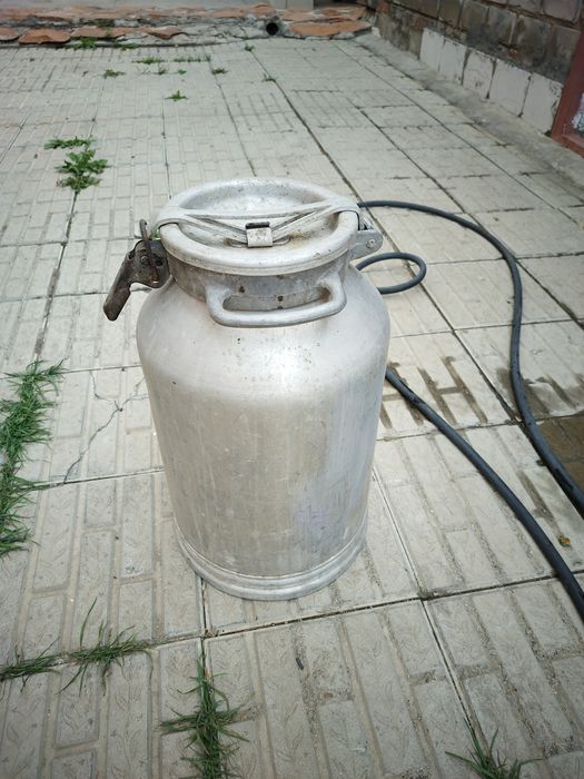 Продам флягу 25 л