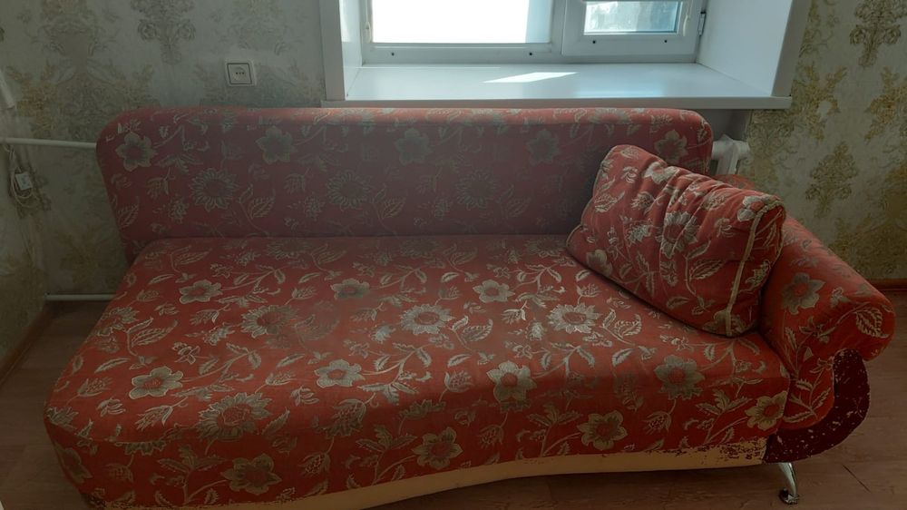 СРОЧНО !! Продам диван не дорого