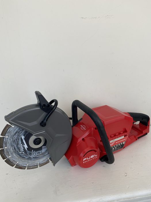 Milwaukee M18 FCOS 230 Brushless 2025 Debitator