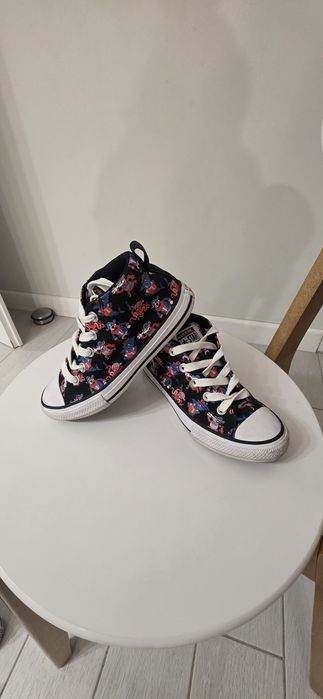 Vand Converse marimea 33