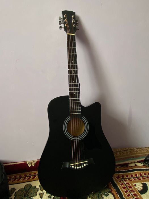 Гитара акустическая