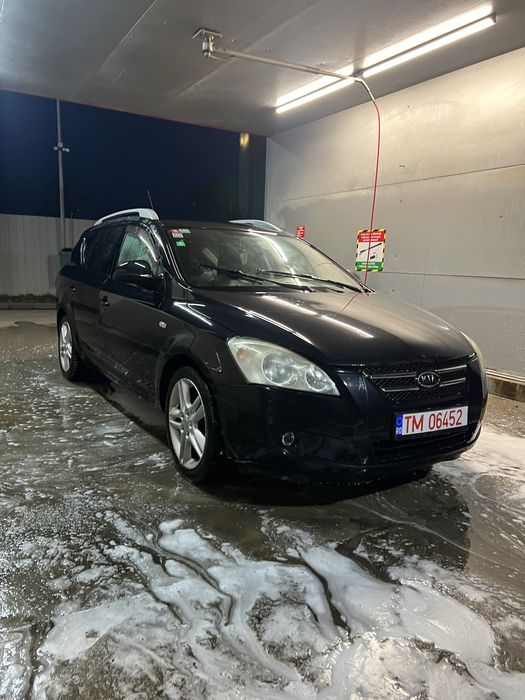 Kia Ceed 1.6 CRDi – Climatronic / Pilot Automat / Comenzi Volan / 2010