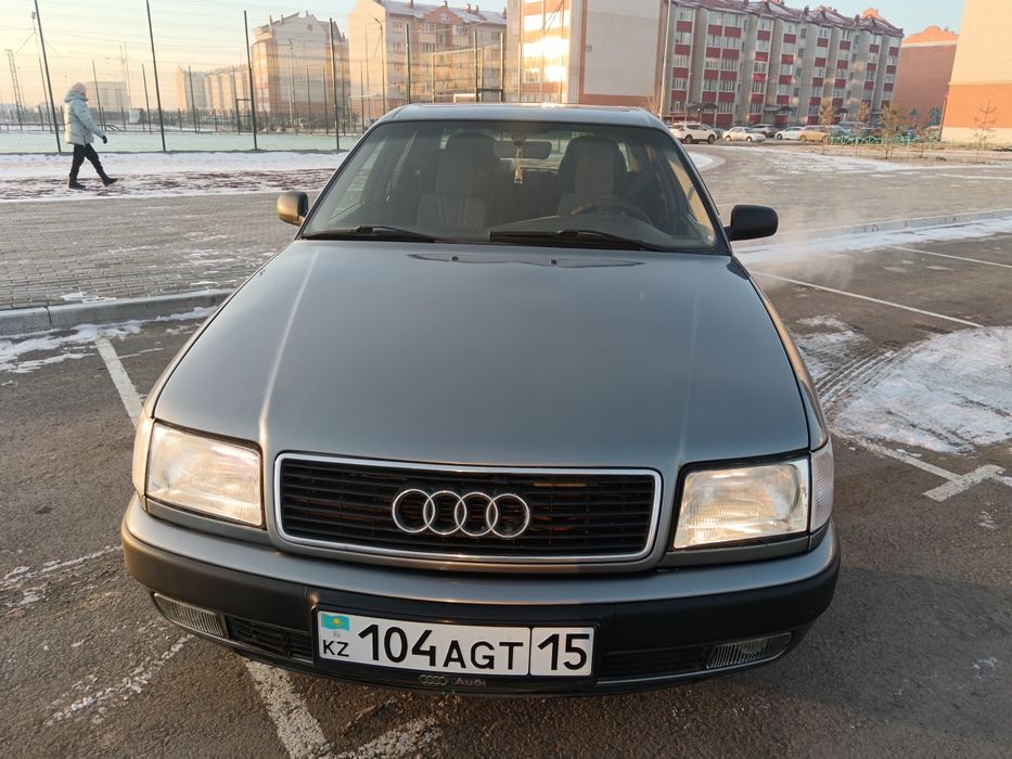 Машина ауди ц4 1994