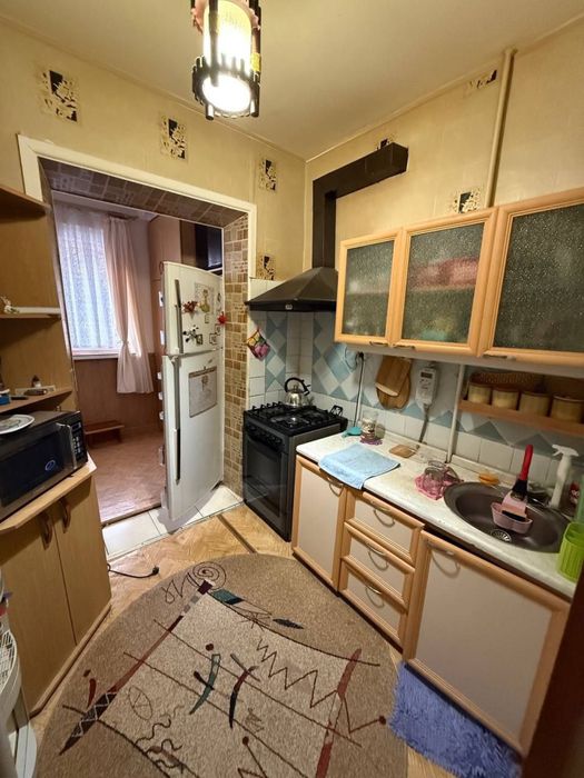 Продажа квартиры Феруза 3/2/5 70м2 2-6 балкон Панель 205 школа