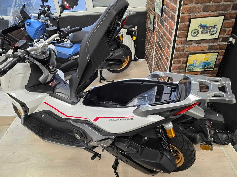 MYMOTO vinde : Scuter Keeway XDV 125 EVO PRO, nou, rate, garantie,B125