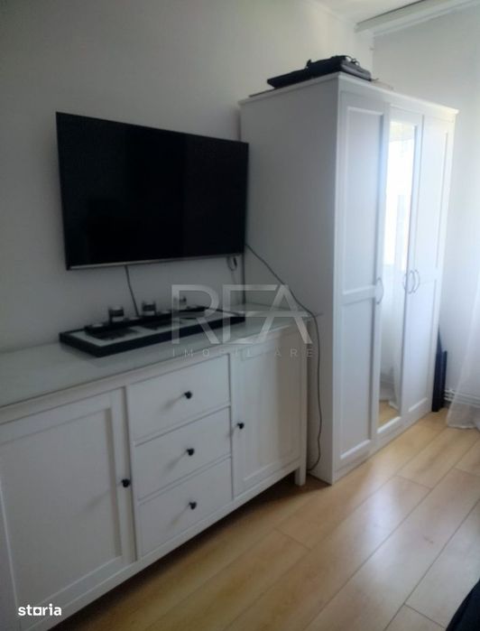 4 camere, 82 mp, centrala, parcare, Metrou Aparatorii Patriei — fotografia 1