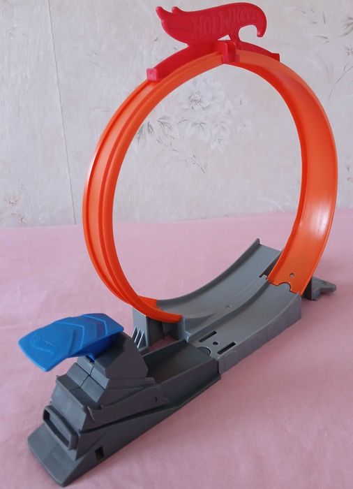 Hot wheels писта