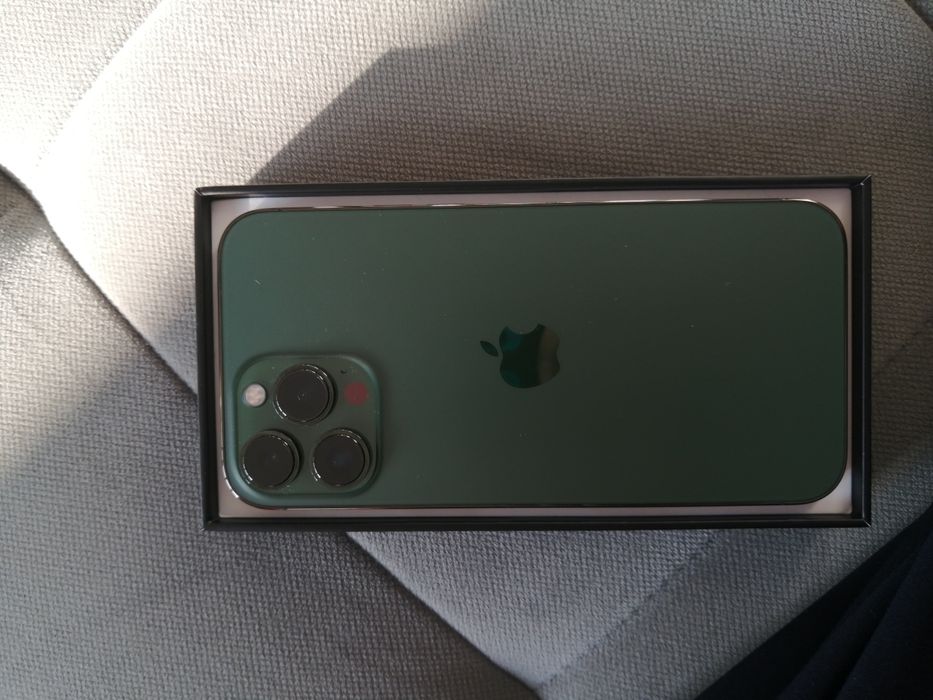 Продам IPhone Apple 13 pro Max