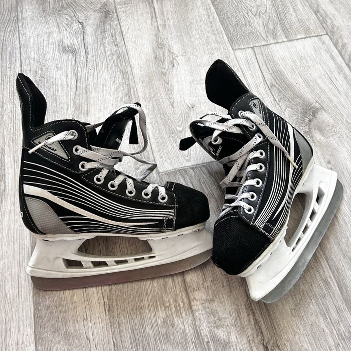 Коньки 33 и 36 размер