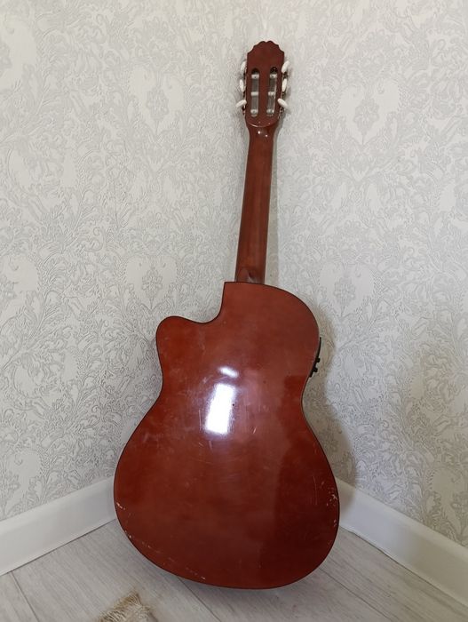 Гитара сатылады жаксы жагдайда