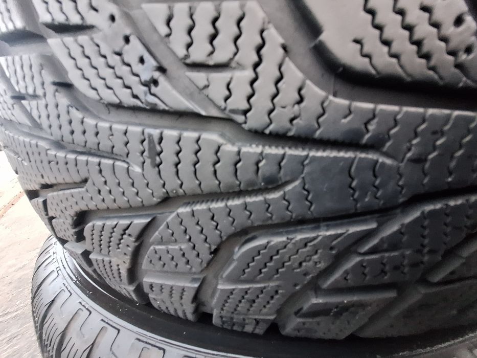 2 anvelope iarna 225/65r17 Comforser Montaj Gratuit