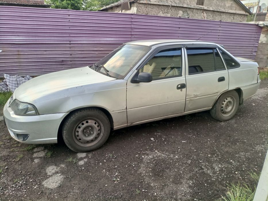 Срочно продам нексия