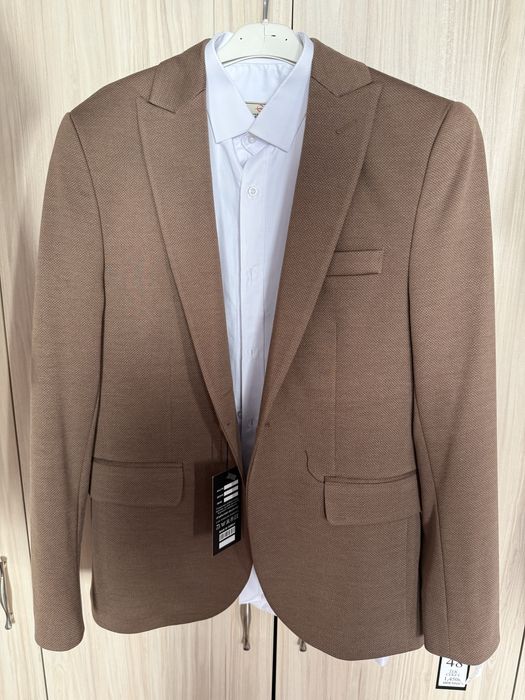 Спортно елегантно сако и риза