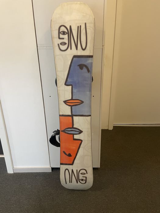 Placa snowboard gnu 155cm+legaturi