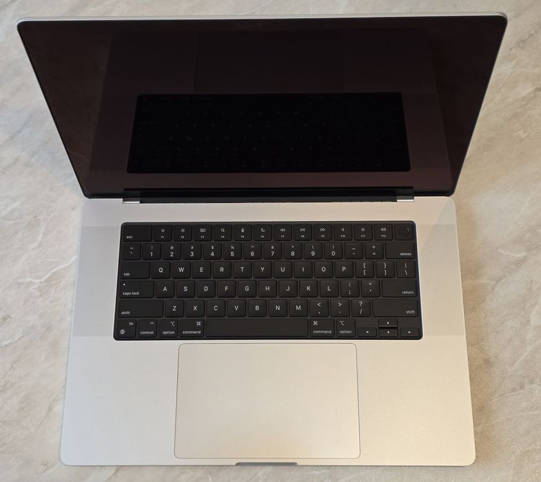 MacBook Pro 16 M4PRO 48/512 4 цикла