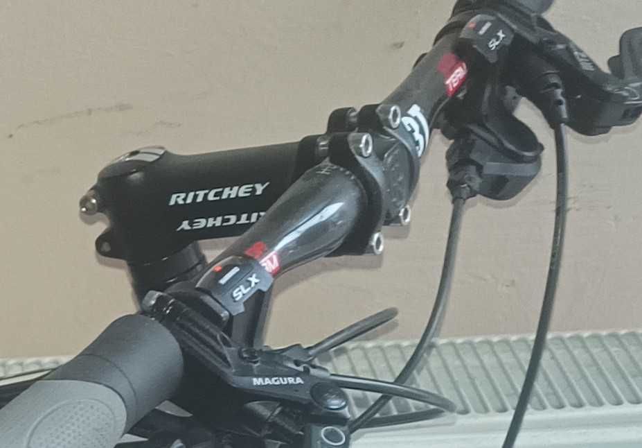 Vând bicicletă Haibike attakh