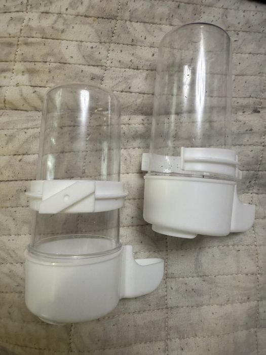 Кормушка и поилка для попугая