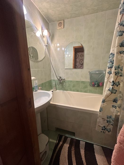 Квартира 2/5/5 сотилади!Кора-Сув 1