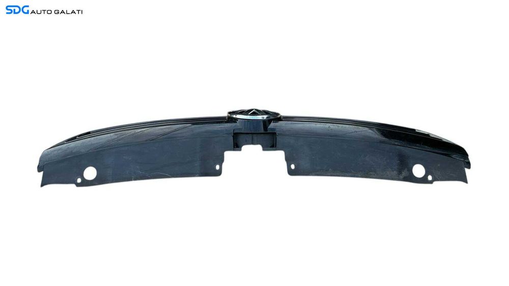 Grila Centrala cu Emblema Bara Spoiler Fata Volkswagen Jetta 4 2011 - 2014 Cod 5C6853653 [L5324]